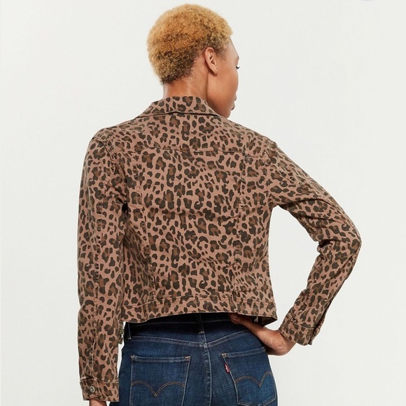 Kensi Leopard Print Denim Jacket NWT size Large - Picture 2 of 2